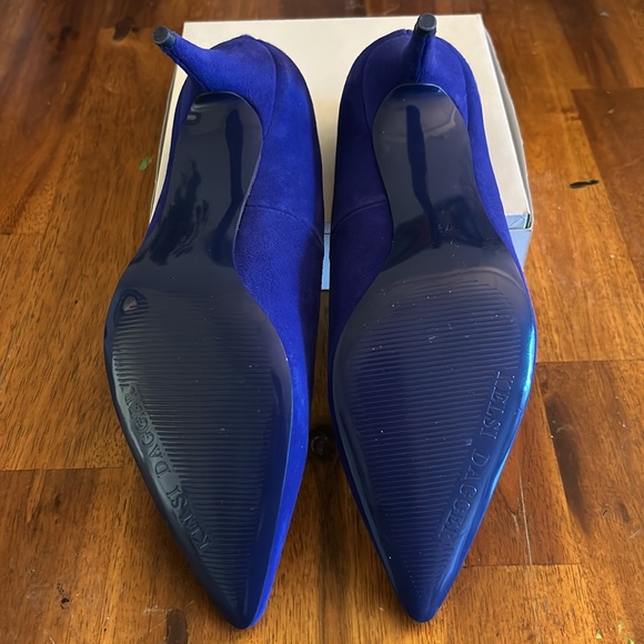 Kelsi Dagger Blue Suede Pointy Toe 2.5" Heels Pumps... Size: 7 1/2 .. NWOT - Picture 7 of 9